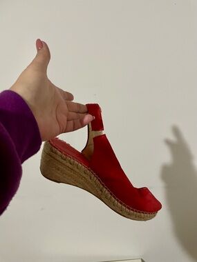 David Tyler Women's Red Espadrille Wedge Slingback’s Size 40